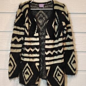 Michelle Nicole Women's Small Black White Shaggy Open Cardigan Soft Cozy Aztec